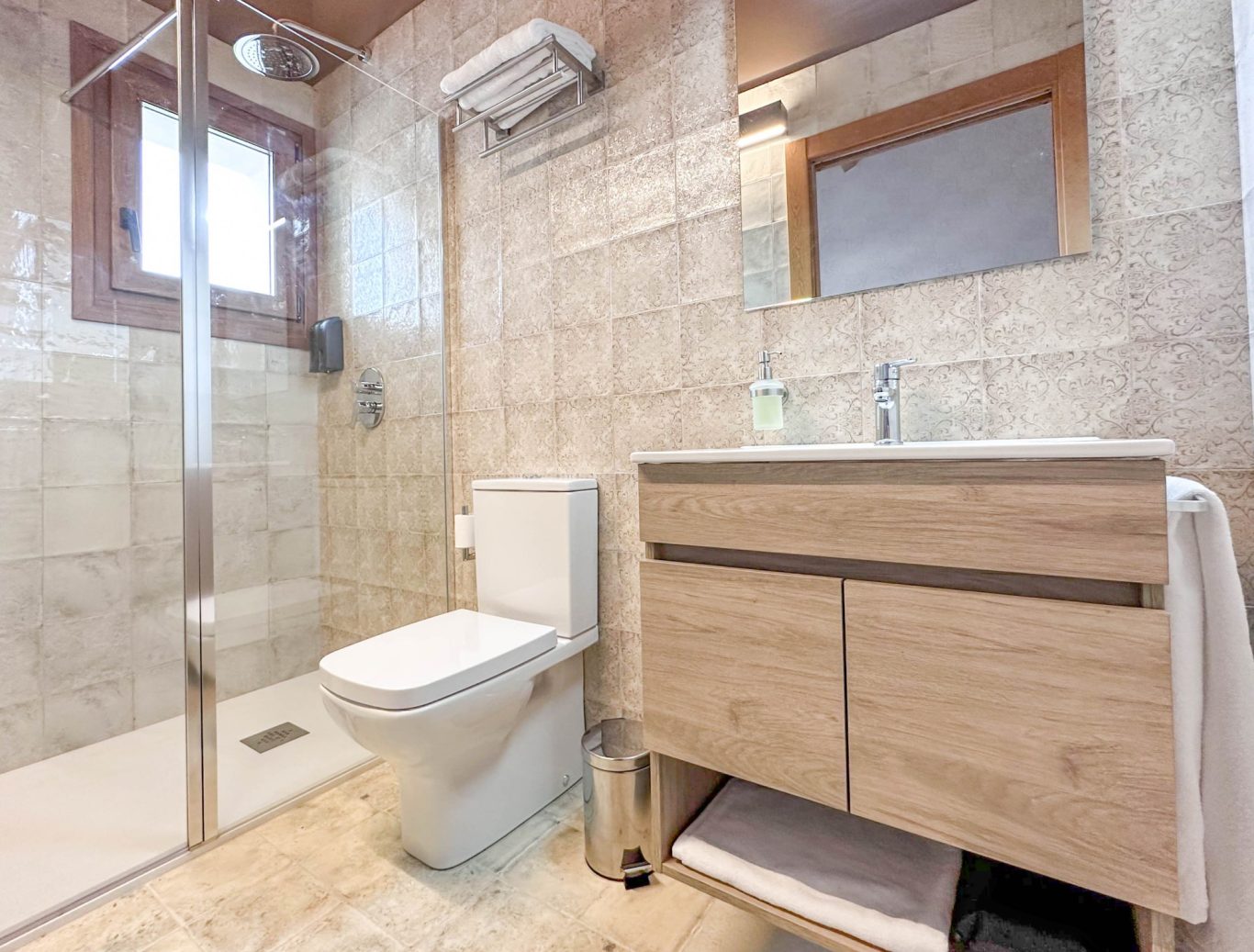 Baño de habitación doble/triple 5